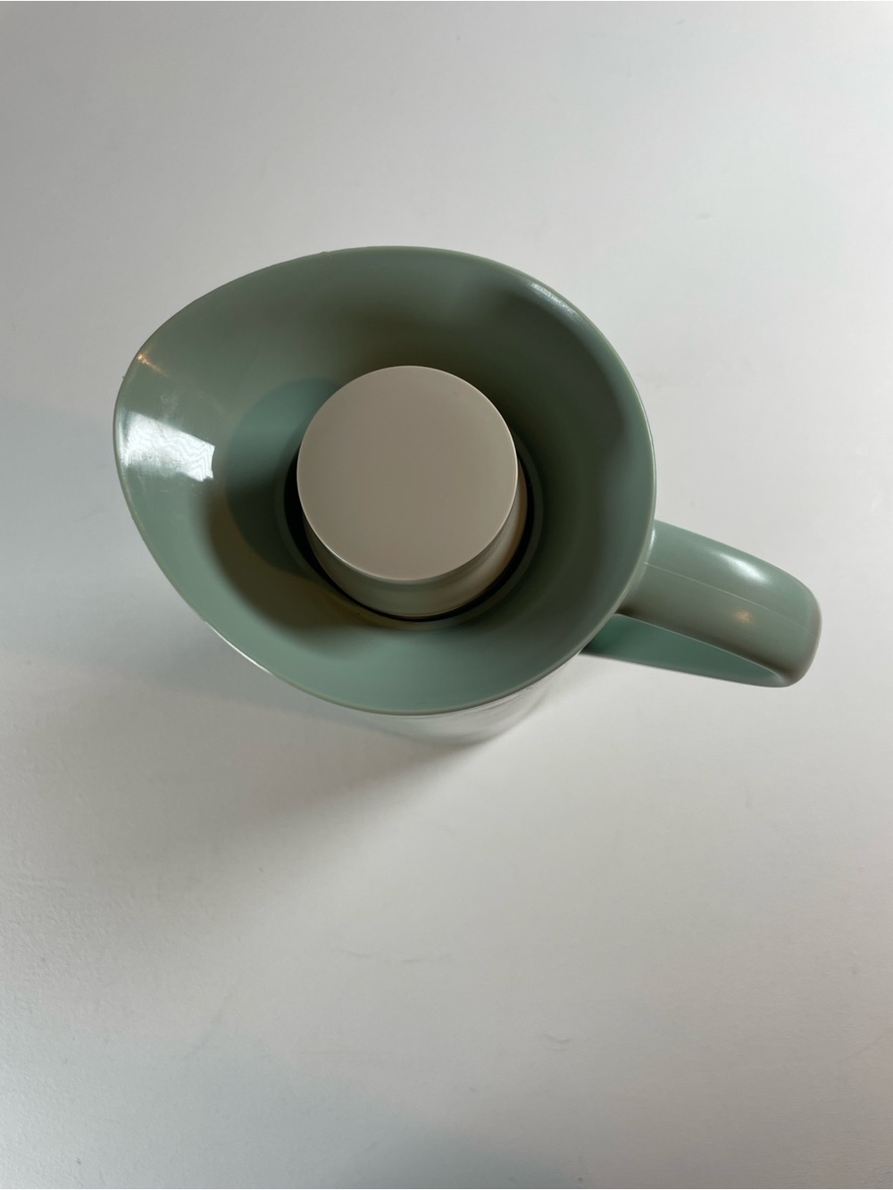 IKEA BEHOVD Vacuum Flask Thermos Carafe in Light Green - 34 oz - Picture 5 of 12